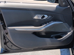 BMW 3 Series 330i NA Sedan 2026