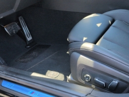 BMW 3 Series 330i NA Sedan 2026