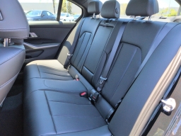BMW 3 Series 330i NA Sedan 2026