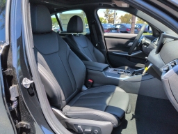 BMW 3 Series 330i NA Sedan 2026