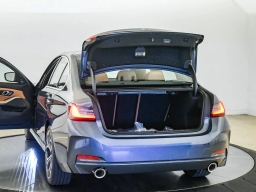 BMW 3 Series 330i NA Sedan 2026