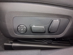 BMW 3 Series 330i NA Sedan 2026