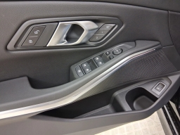 BMW 3 Series 330i NA Sedan 2026