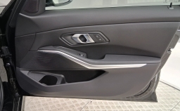 BMW 3 Series 330i NA Sedan 2026
