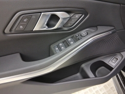 BMW 3 Series 330i NA Sedan 2026