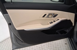 BMW 3 Series 330i NA Sedan 2026