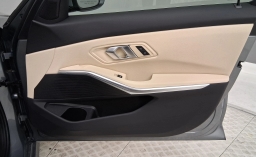 BMW 3 Series 330i NA Sedan 2026
