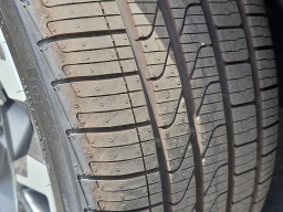 BMW 3 Series 330i NA Sedan 2026