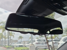 BMW 3 Series 330i NA Sedan 2026