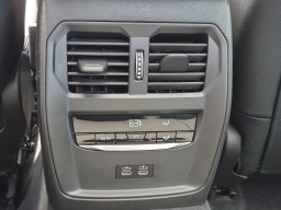 BMW 3 Series 330i NA Sedan 2026