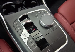 BMW 3 Series 330i NA Sedan 2026