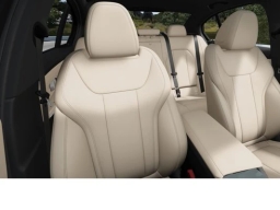 BMW 3 Series 330i NA Sedan 2026