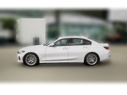 BMW 3 Series 330i NA xDrive Sedan 2026