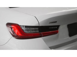 BMW 3 Series 330i NA xDrive Sedan 2026