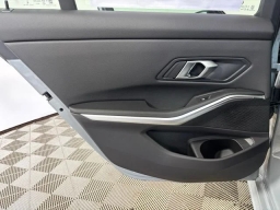 BMW 3 Series 330i NA xDrive Sedan 2026