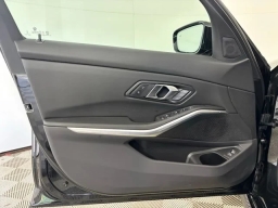 BMW 3 Series 330i NA xDrive Sedan 2026