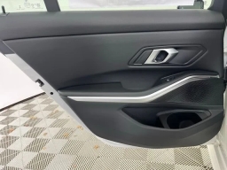 BMW 3 Series 330i NA xDrive Sedan 2026