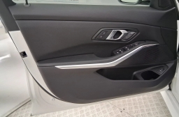 BMW 3 Series 330i NA xDrive Sedan 2026