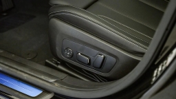 BMW 3 Series 330i NA xDrive Sedan 2026