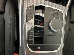 BMW 3 Series 330i NA xDrive Sedan 2026