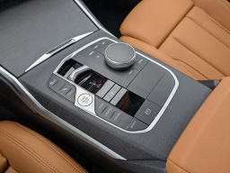 BMW 3 Series 330i NA xDrive Sedan 2026