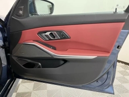 BMW 3 Series 330i NA xDrive Sedan 2026