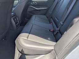 BMW 3 Series 330i NA xDrive Sedan 2026