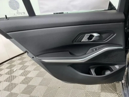 BMW 3 Series 330i NA xDrive Sedan 2026