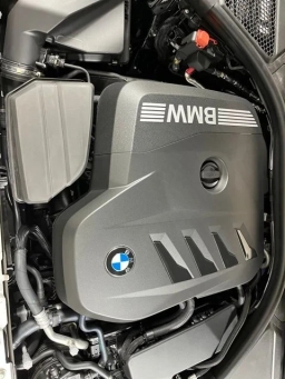 BMW 3 Series 330i NA xDrive Sedan 2026