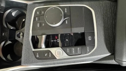 BMW 3 Series 330i NA xDrive Sedan 2026