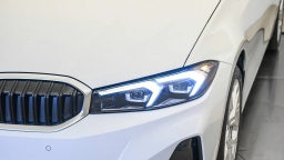 BMW 3 Series 330i NA xDrive Sedan 2026