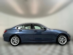 BMW 3 Series 330i NA xDrive Sedan 2026