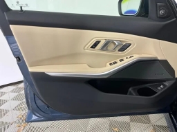 BMW 3 Series 330i NA xDrive Sedan 2026