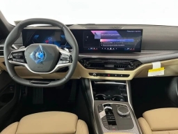 BMW 3 Series 330i NA xDrive Sedan 2026