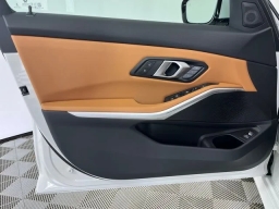 BMW 3 Series 330i NA xDrive Sedan 2026
