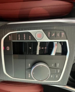 BMW 3 Series 330i NA xDrive Sedan 2026