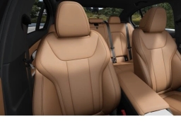 BMW 3 Series 330i NA xDrive Sedan 2026