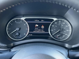 Nissan Sentra SV CVT 2025