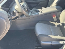 Nissan Sentra SV Sedan 2026