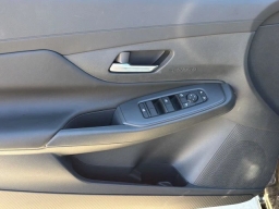 Nissan Sentra SV Sedan 2026