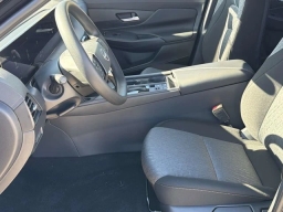 Nissan Sentra SV Sedan 2026
