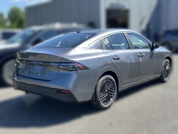 Nissan Sentra SV Sedan 2026