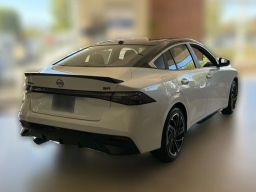 Nissan Sentra SR Sedan 2026