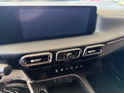 Nissan Sentra SR Sedan 2026