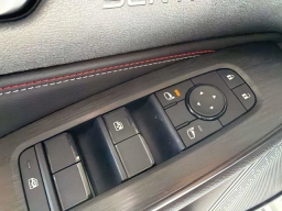 Nissan Sentra SR Sedan 2026