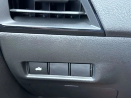 Nissan Sentra SR Sedan 2026