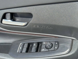Nissan Sentra SR Sedan 2026