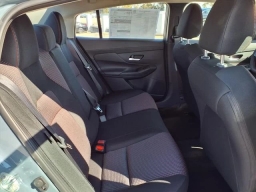 Nissan Sentra SR Sedan 2026