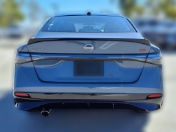 Nissan Sentra SR Sedan 2026