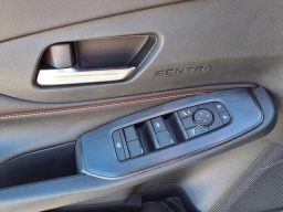 Nissan Sentra SR Sedan 2026
